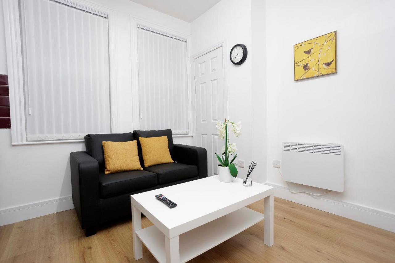 Kirkstall Serviced Apartments Leeds Leeds  Dış mekan fotoğraf